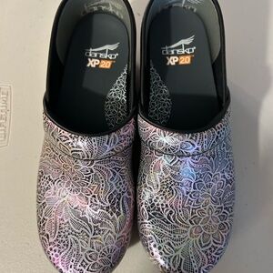 Dansko XP 2.0 Multicolor Floral Clogs